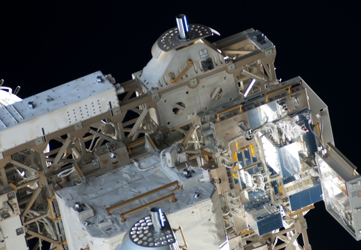 STS134-E-11914
