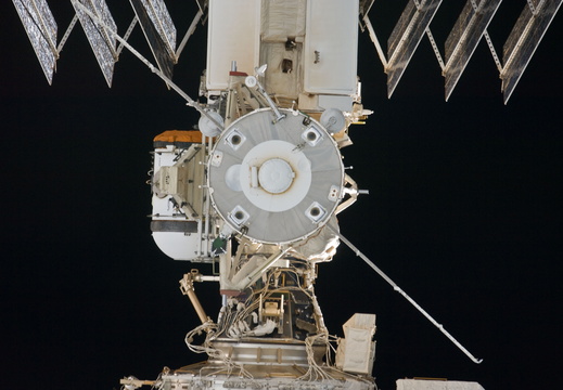 STS134-E-06701