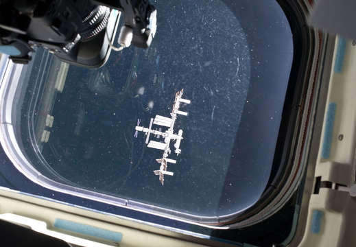 STS134-E-07032