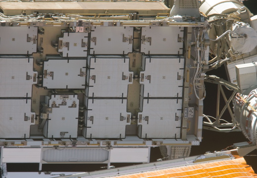 STS134-E-10320