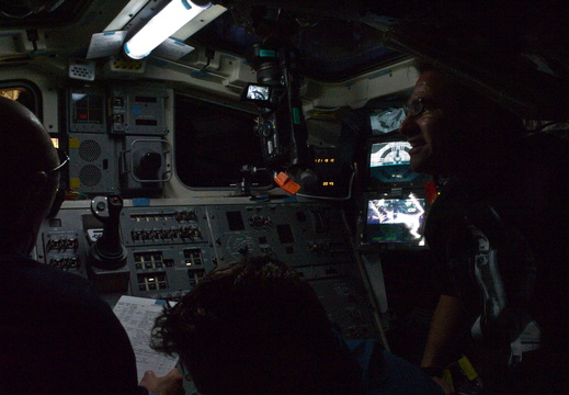 STS134-E-07093