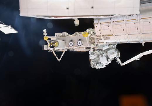 STS134-E-07146