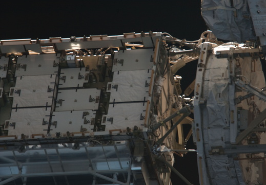 STS134-E-11384