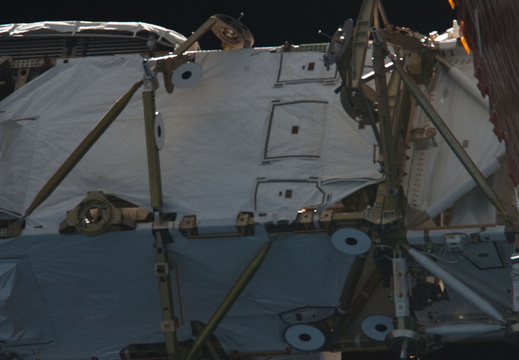 STS134-E-11381