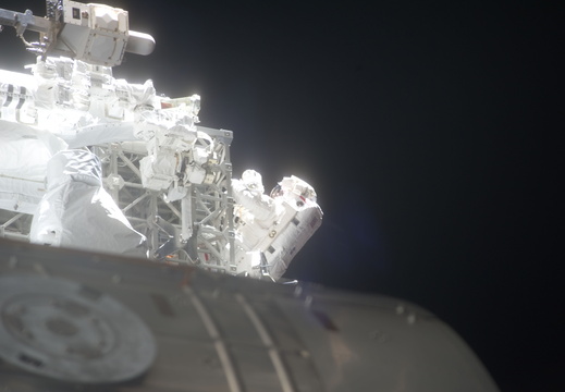 STS134-E-09059