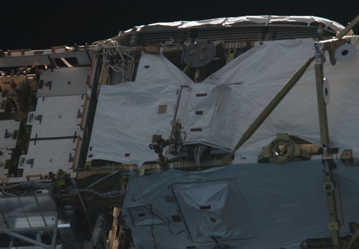 STS134-E-11380