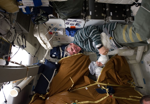 STS134-E-06423