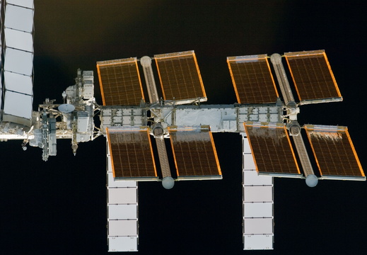 STS134-E-06617