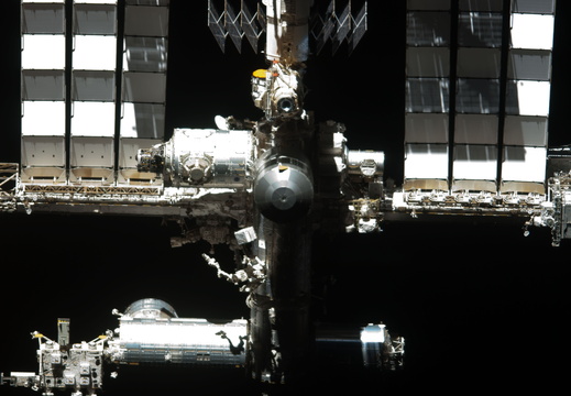 STS134-E-11652