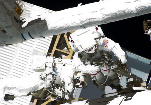 STS134-E-09597