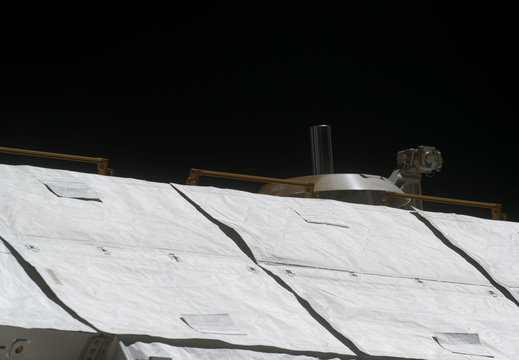 STS134-E-08727