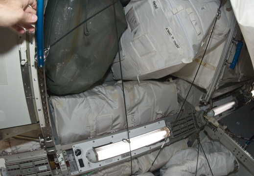 STS134-E-09178