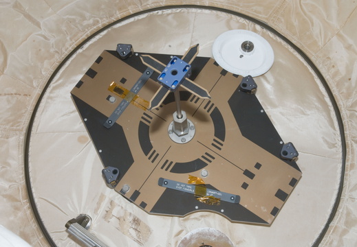 STS134-E-09888