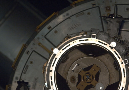 STS134-E-06808
