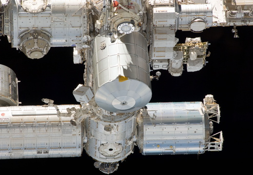 STS134-E-10264
