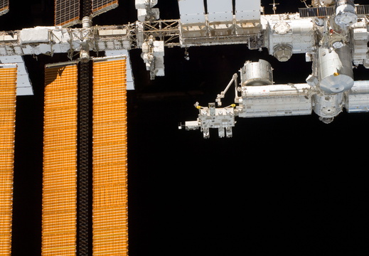 STS134-E-10259