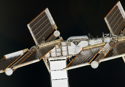 STS134-E-06647