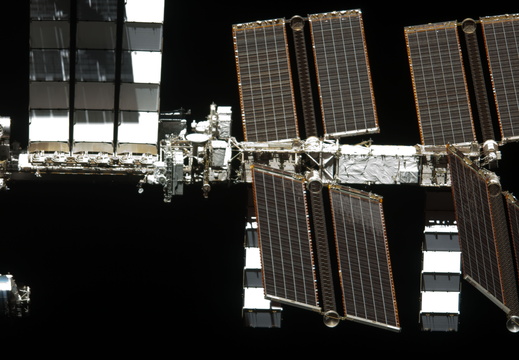 STS134-E-11654