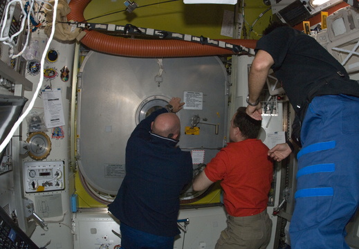 STS134-E-09192