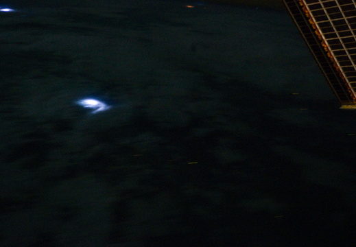 STS134-E-09563