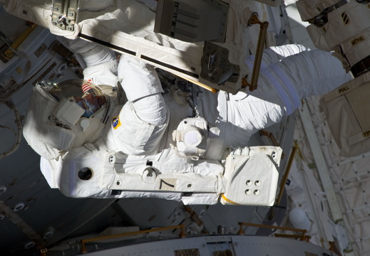 STS134-E-09007