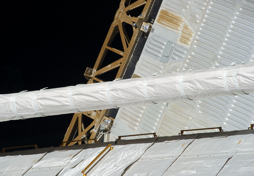 STS134-E-11219