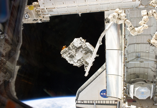 STS134-E-07144