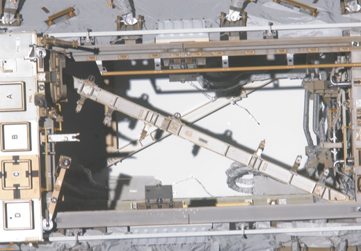 STS134-E-10544