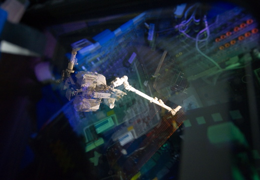 STS134-E-07312