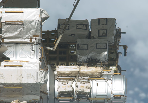 STS134-E-10117