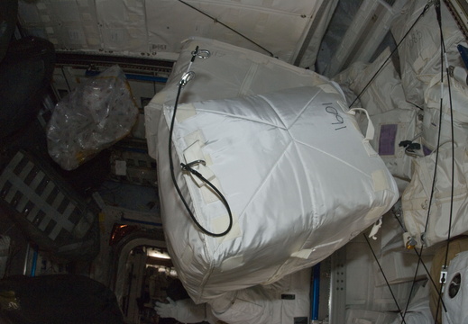 STS134-E-09141