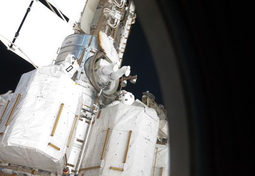 STS134-E-09309