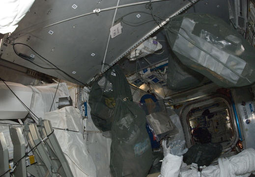 STS134-E-09139