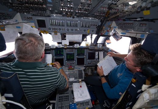 STS134-E-06898