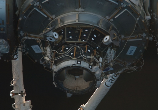 STS134-E-11377