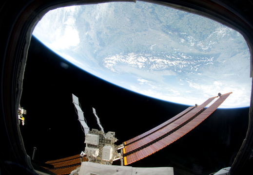 STS134-E-12738