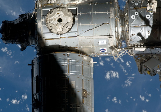 STS135-E-10900