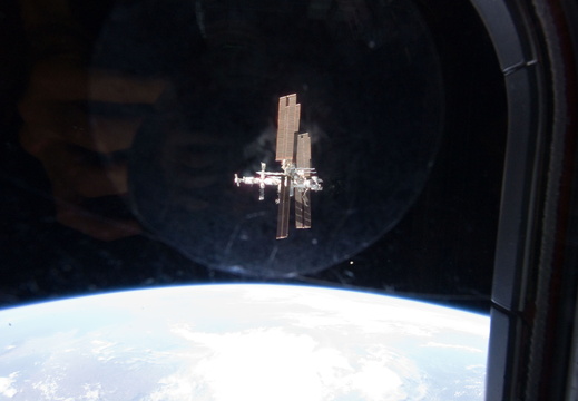 STS135-E-10789