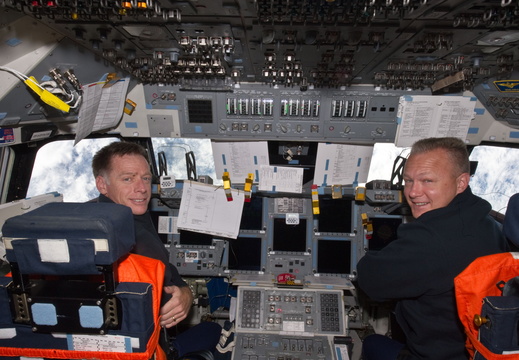 STS135-E-12365