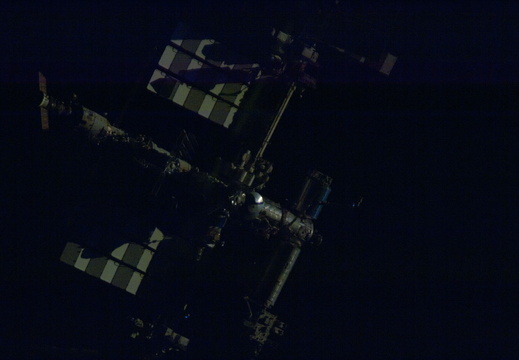 STS135-E-06782