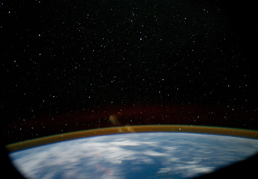 STS135-E-12294