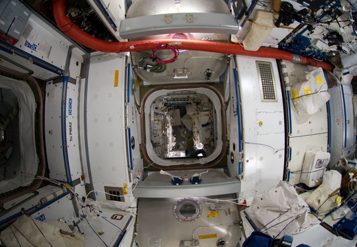 STS135-E-09152