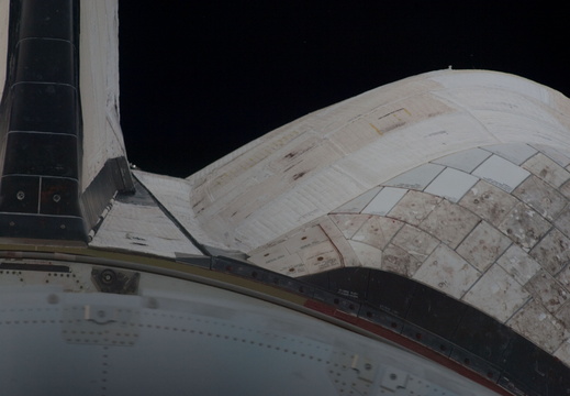 STS135-E-05131