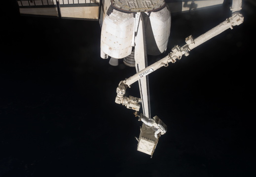 STS135-E-07511