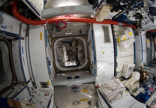 STS135-E-09183