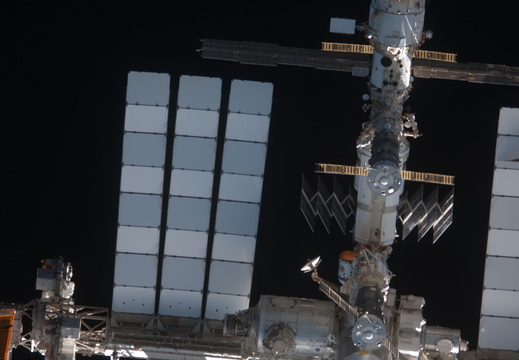 STS135-E-06790
