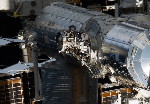 STS135-E-11159