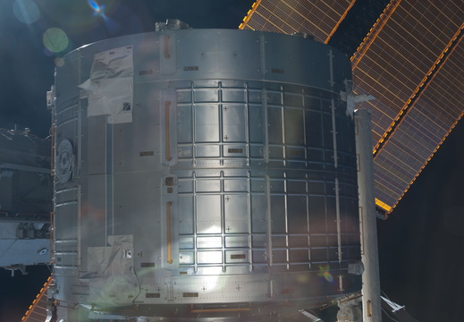 STS135-E-08491
