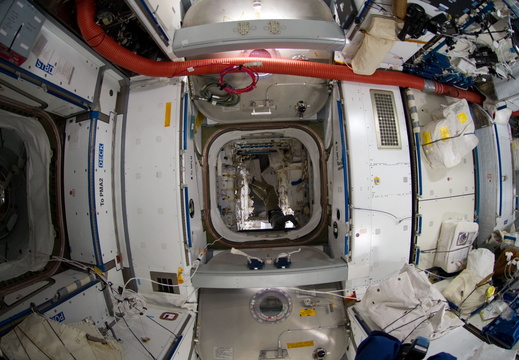 STS135-E-09150