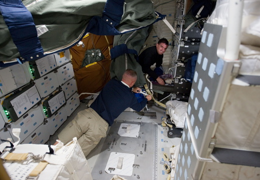 STS135-E-06256
